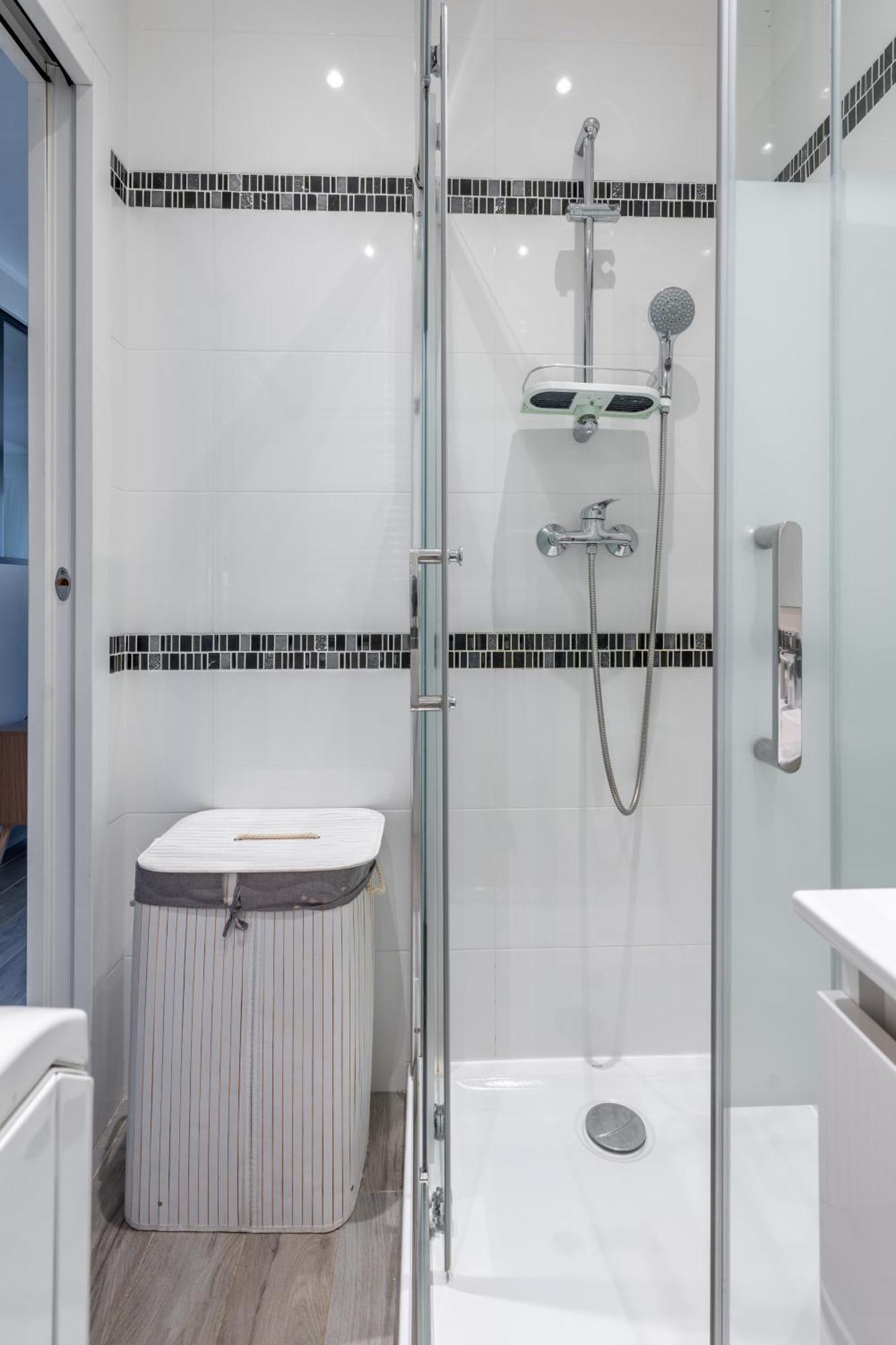 Fabuleux Appartement 2 Personnes Au Coeur De Menton, Climatise Et Proche Gares Routiere Et Sncf Екстериор снимка