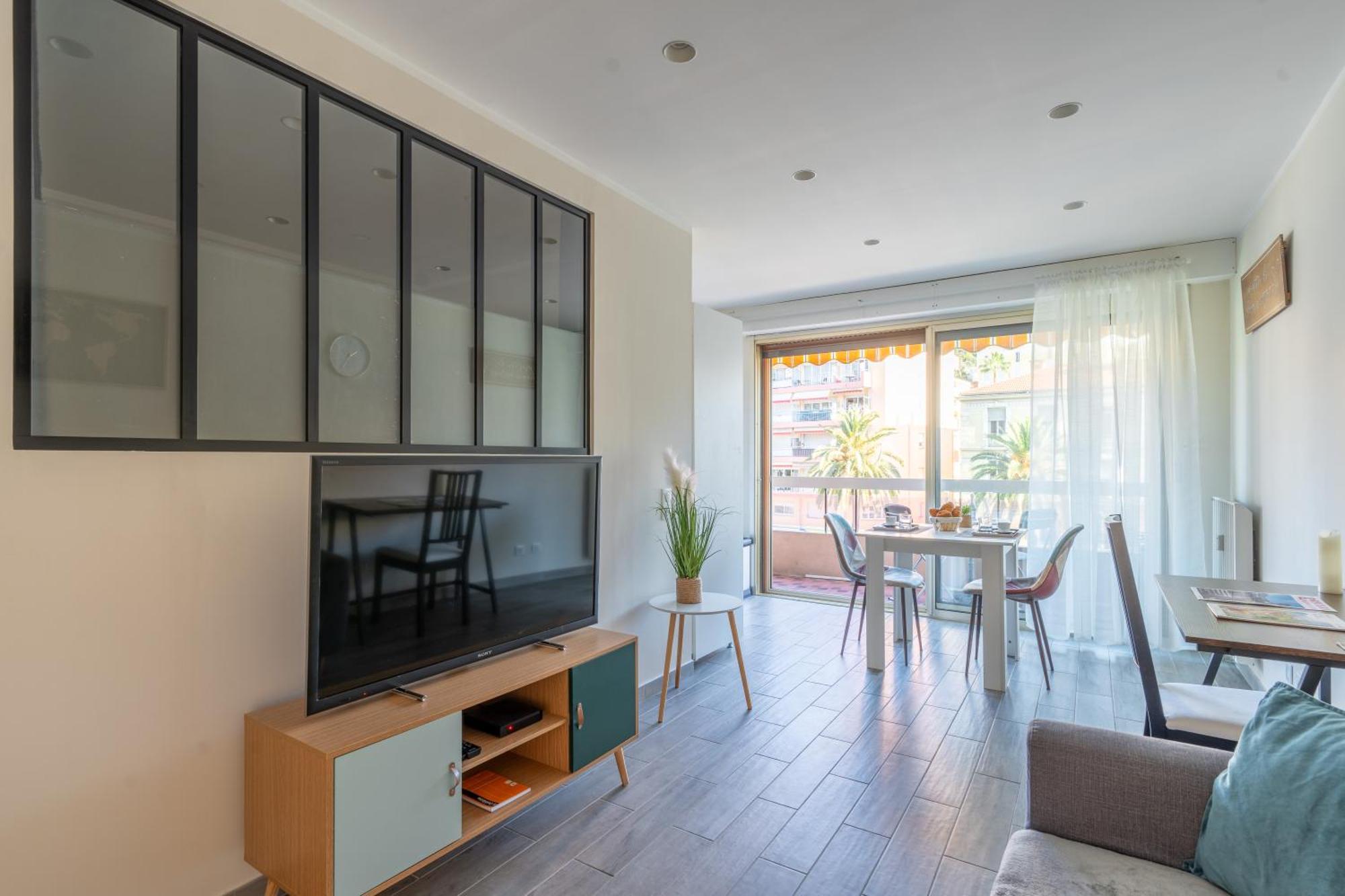 Fabuleux Appartement 2 Personnes Au Coeur De Menton, Climatise Et Proche Gares Routiere Et Sncf Екстериор снимка